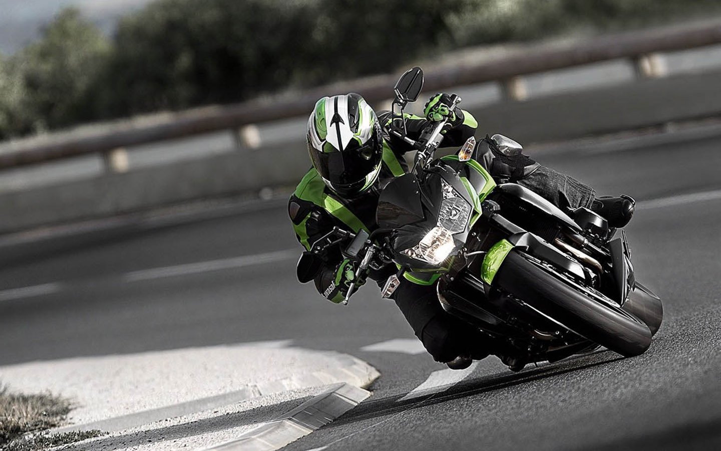Kawasaki Z800 Wallpaper HD For Your