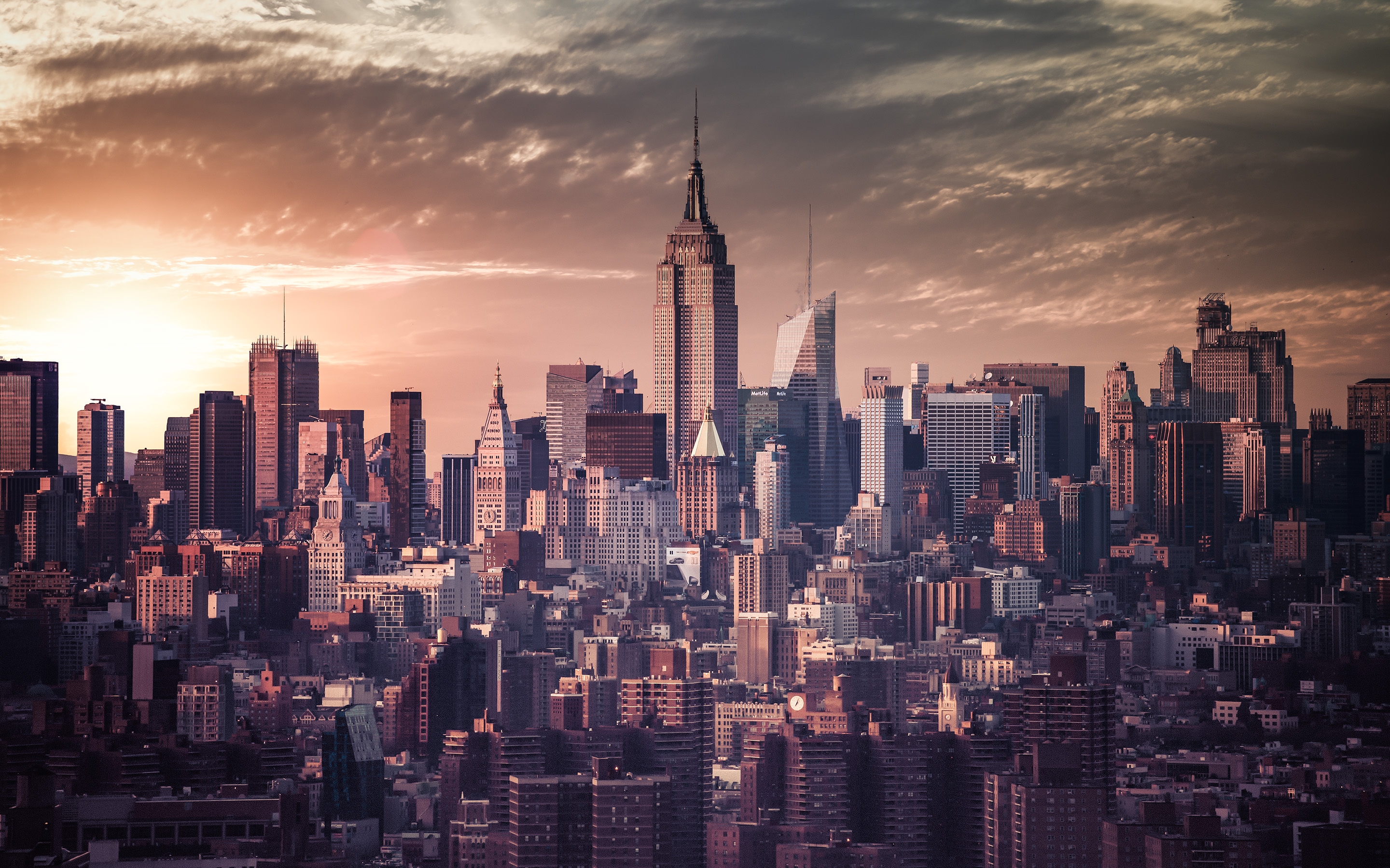 Vintage New York City Skyline Wallpaper   HD Background 2880x1800