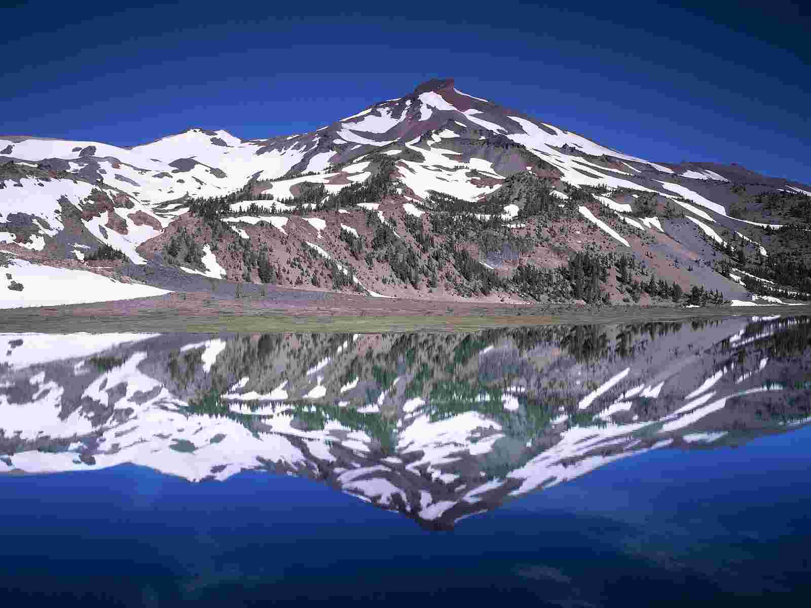 South Sister Mountain Reflection In Green Lakes Three Sisters