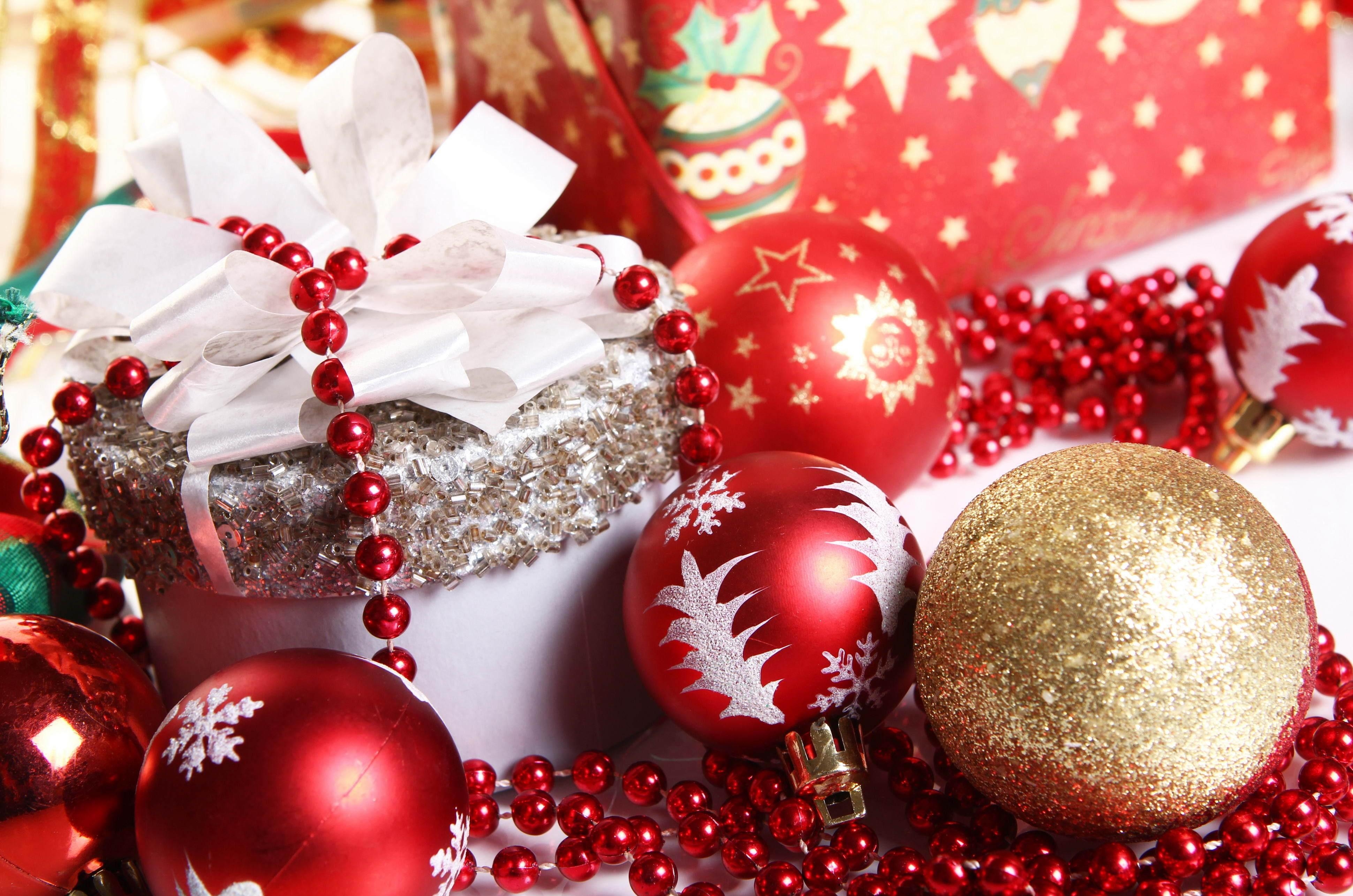 Christmas Ornament Wallpaper