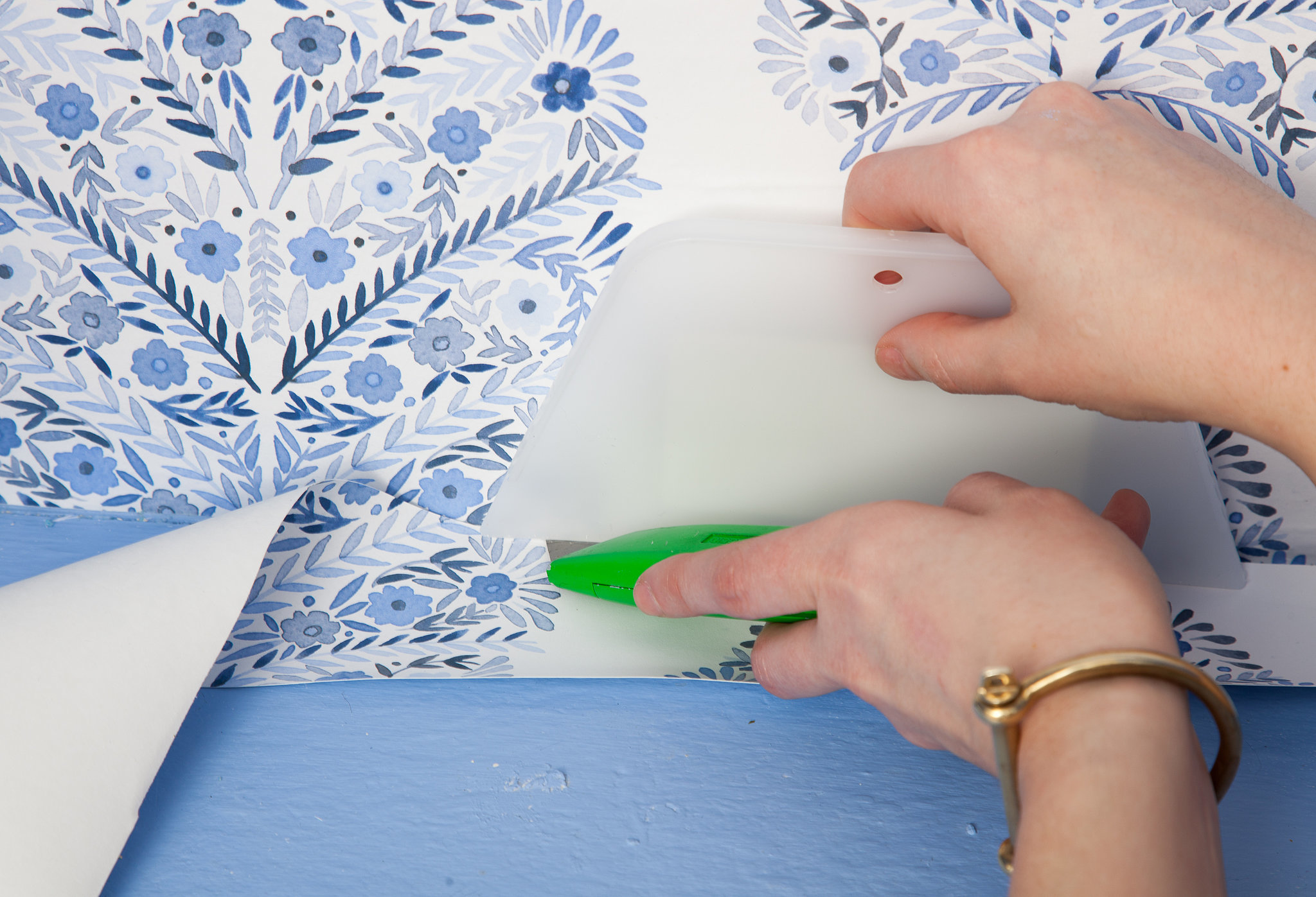 Free download stepsResourcesPlastic wallpaper smoother and wallpaper