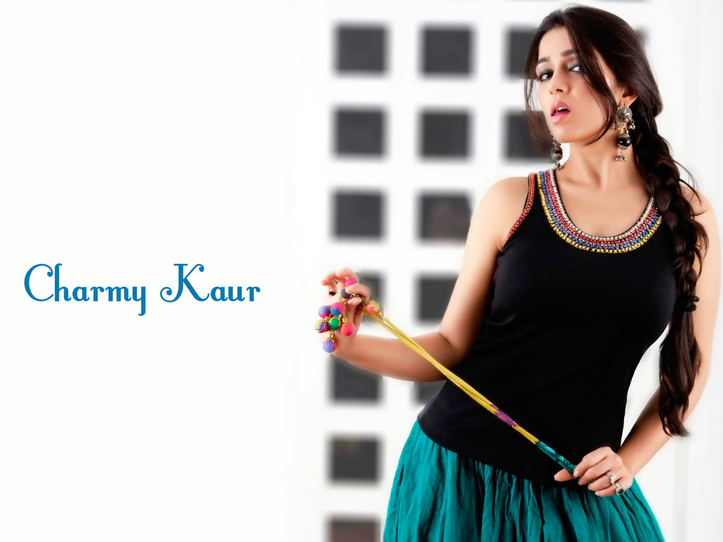 Top Charmy Kaur Image HD Wallpaper