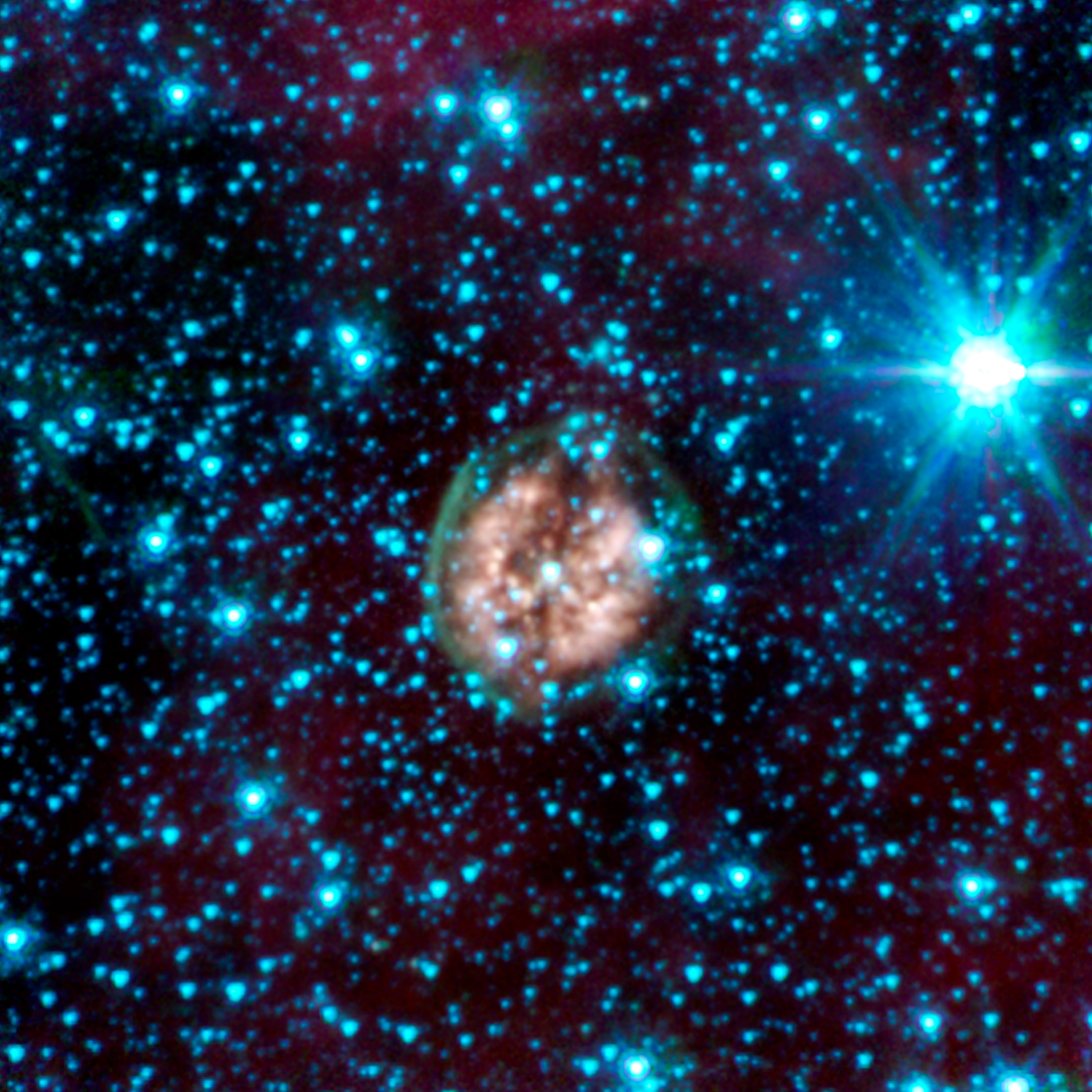 News A Ghostly Trio From Nasa S Spitzer Space Telescope