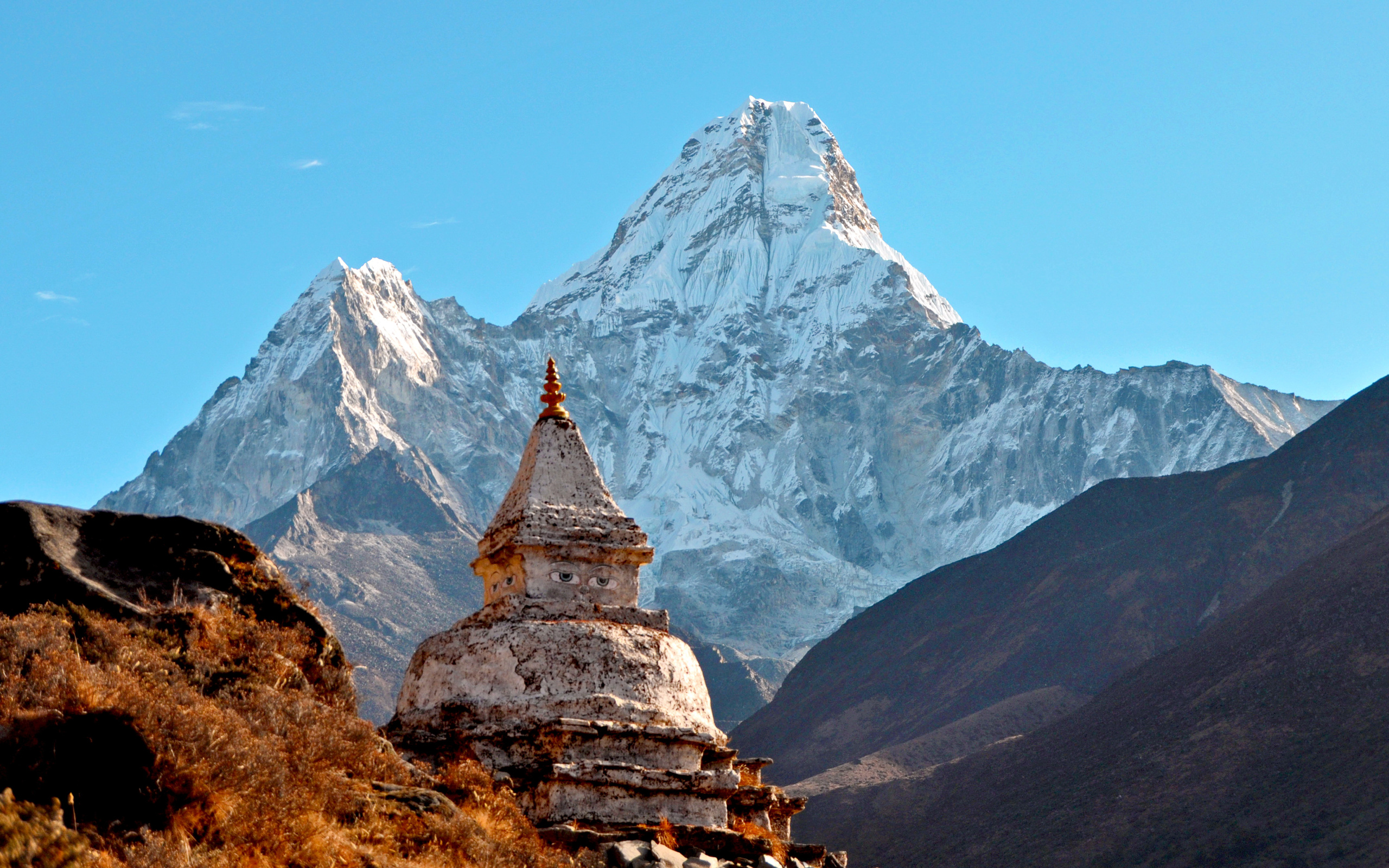 Ama Dablam Peak Nepal 4k Ultra HD Wallpaper