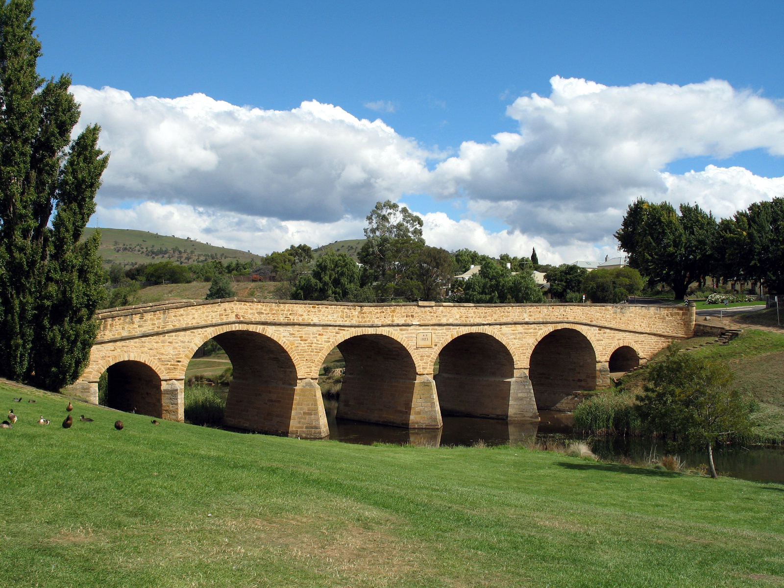 By Convict Labour And Is The Oldest Stone Bridge In Australia