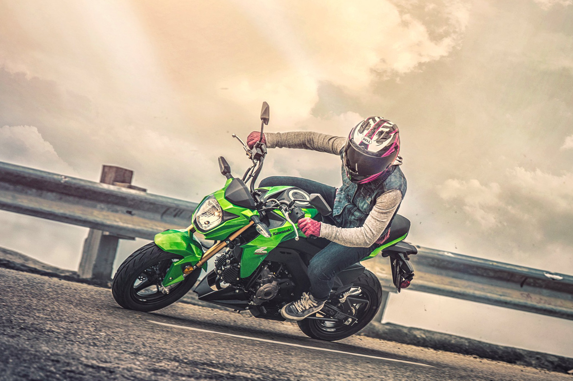 Faster And Kawasaki Z125 Pro Is A Goofy Little Ball