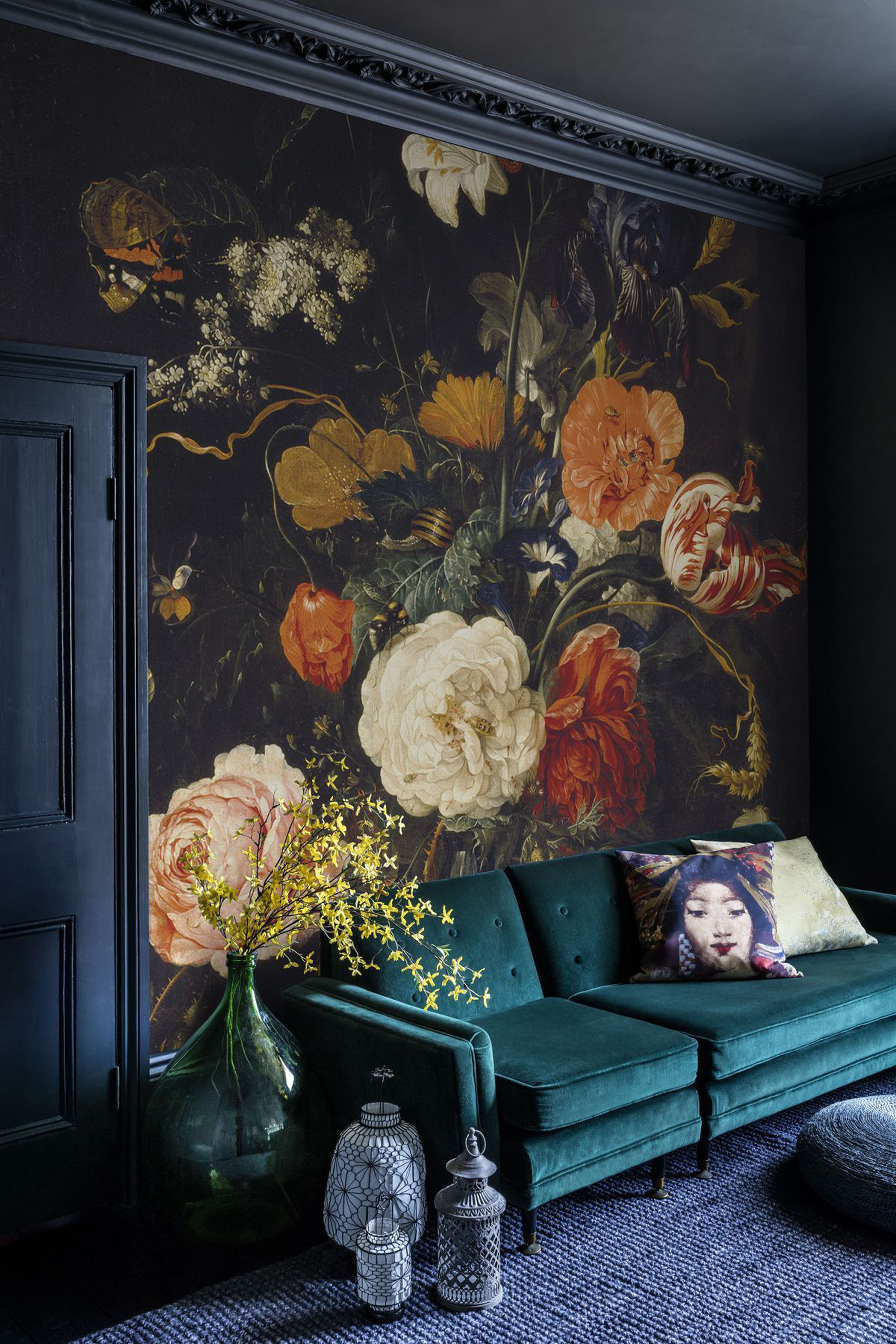 Modern Victorian Style Wall Treatments And Art Get The Look