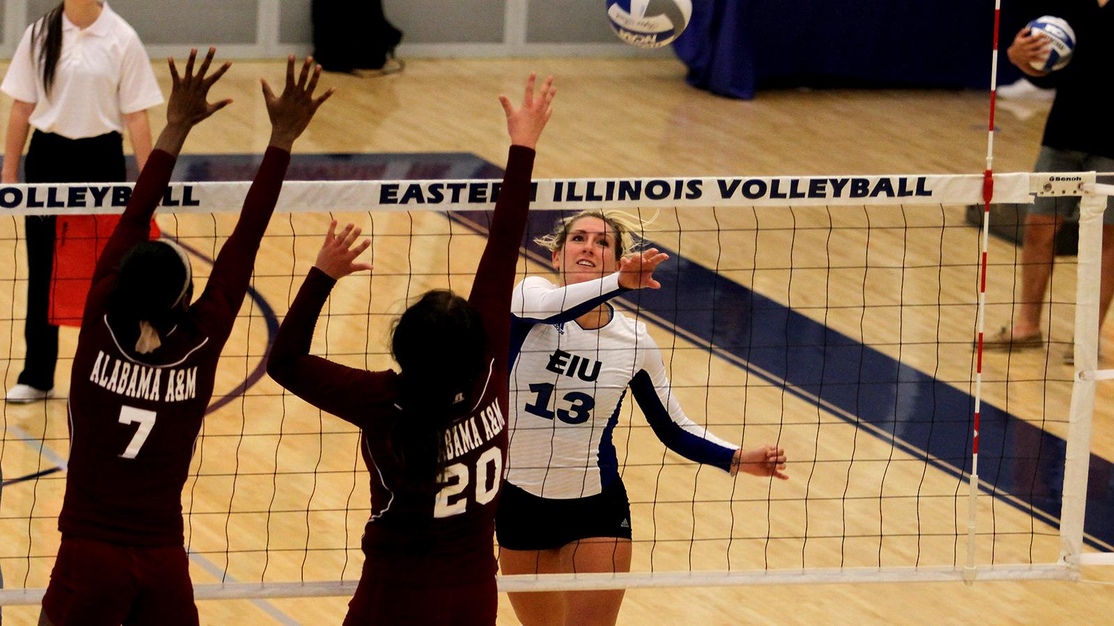 Volleyball Beats Alabama A M In Three Eastern Illinois