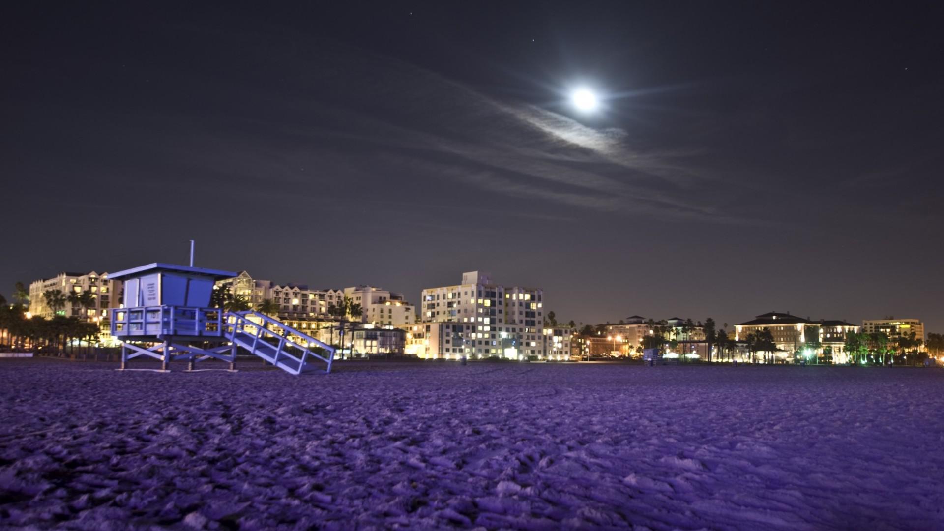 Moon Over Santa Monica Beach In Purple High Quality And