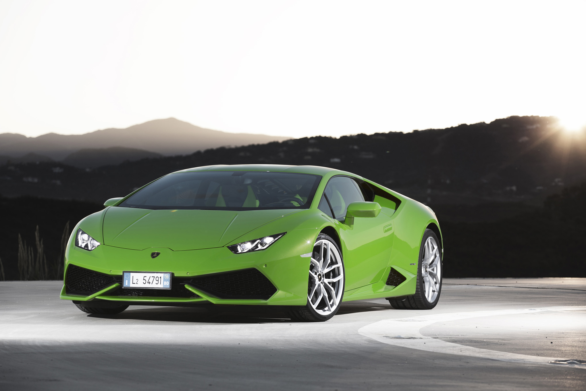 Lamborghini Huracan Green Wallpaper