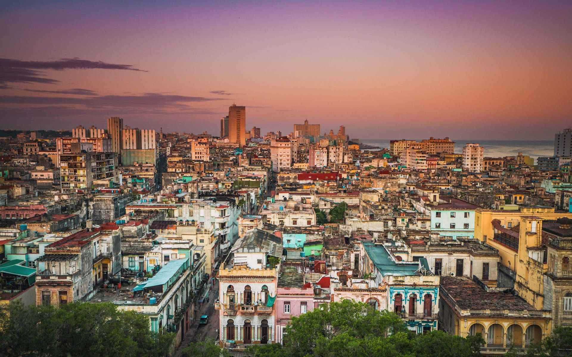 Cuba Drone Shot X8ak5h87karpex8s Wallpaper