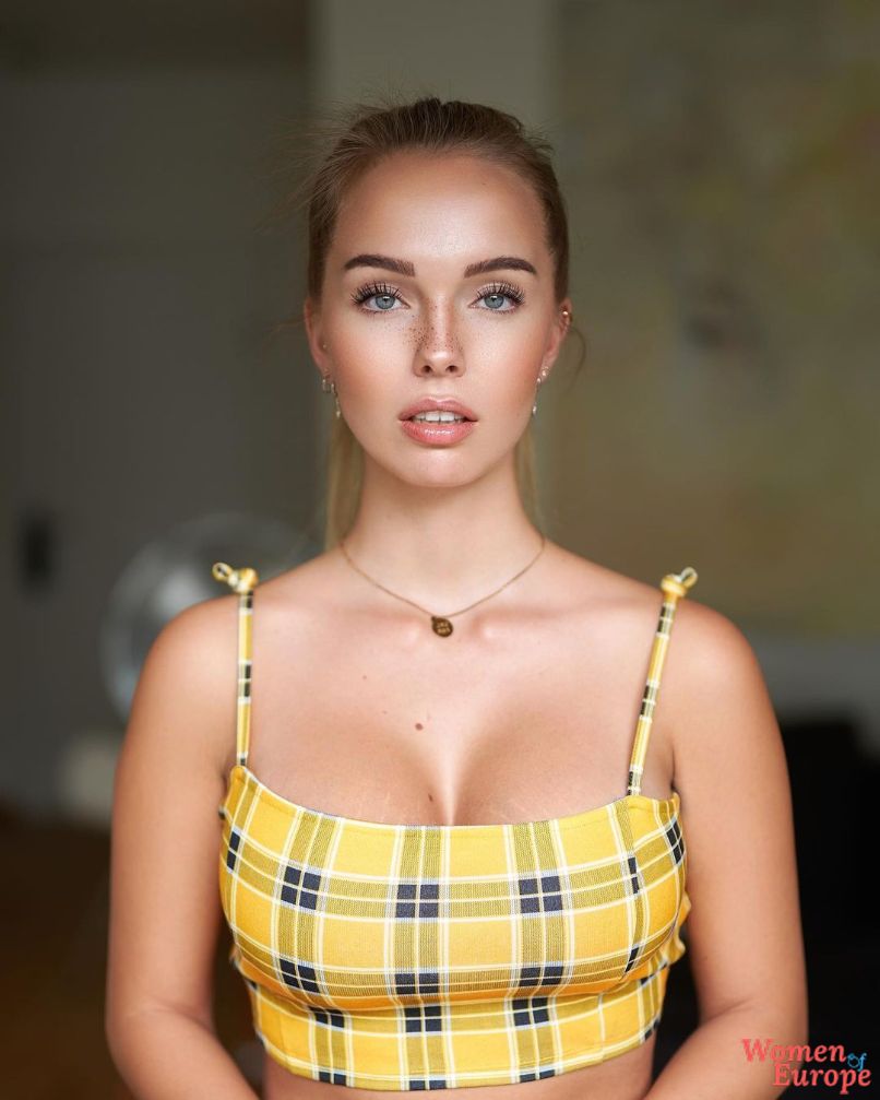 Everything You Should Know When Dating German Women Wallpaper
