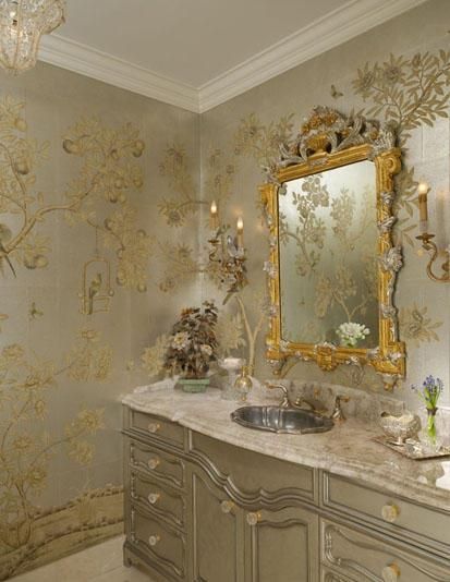 Nice Chinoiserie In Silver And Gold