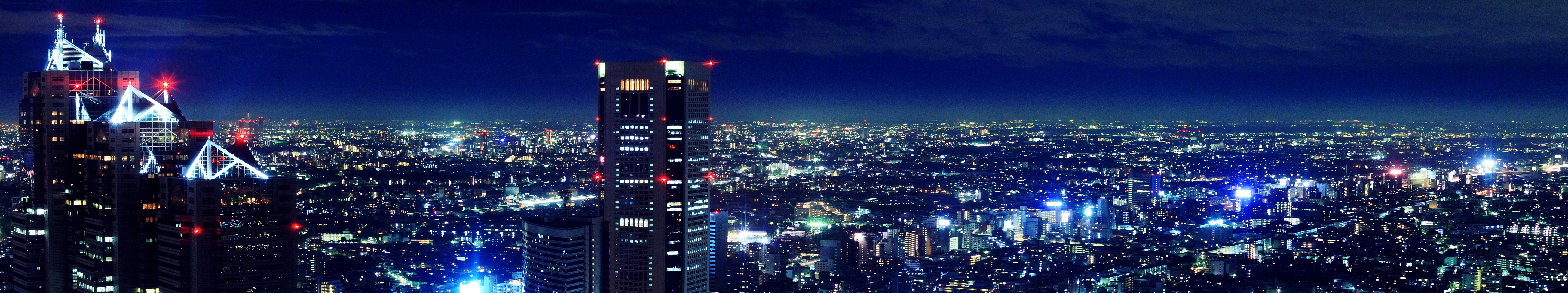 Bức hình nền 5760x1080 về Tokyo sẽ đưa bạn đến với một thế giới đầy ấn tượng và phong cảnh đa dạng. Bạn sẽ được nhìn thấy các công trình kiến trúc độc đáo, con phố sầm uất và những khu phố đầy nhộn nhịp của đô thị sôi động này.