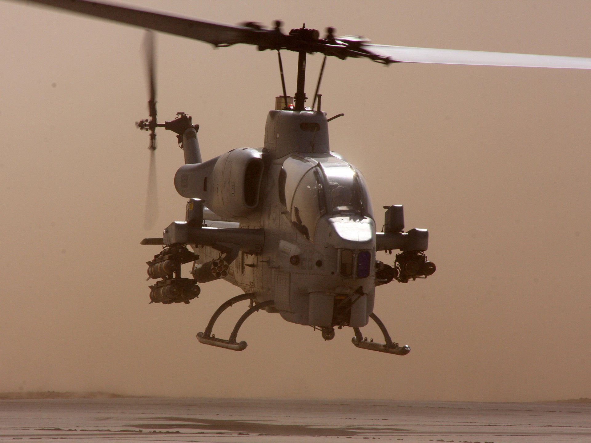 Super Cobra Attack Helicopter Military Weapon Aircraft Wallpaper