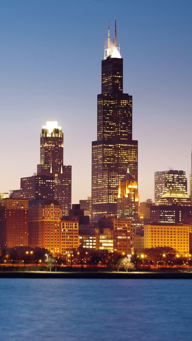 Willis Tower iPhone 5 wallpapers backgrounds 640 x 1136 640x1136