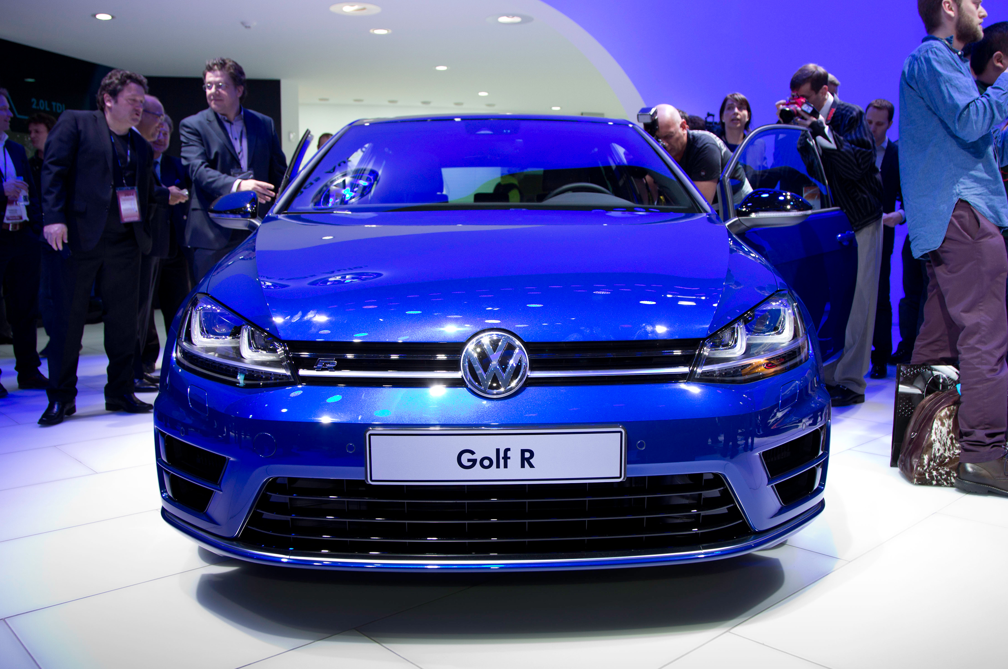 Volkswagen Golf R Front Car Pictures