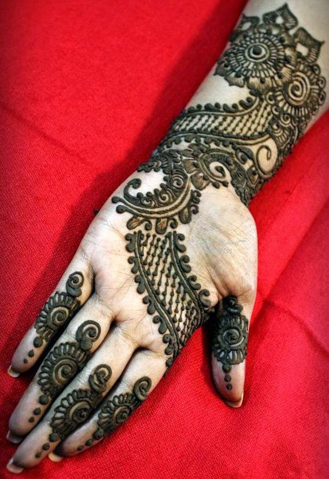 Eid 2023 Mehndi Designs: Check out Indian Henna Patterns to Arabic Mehendi  Designs