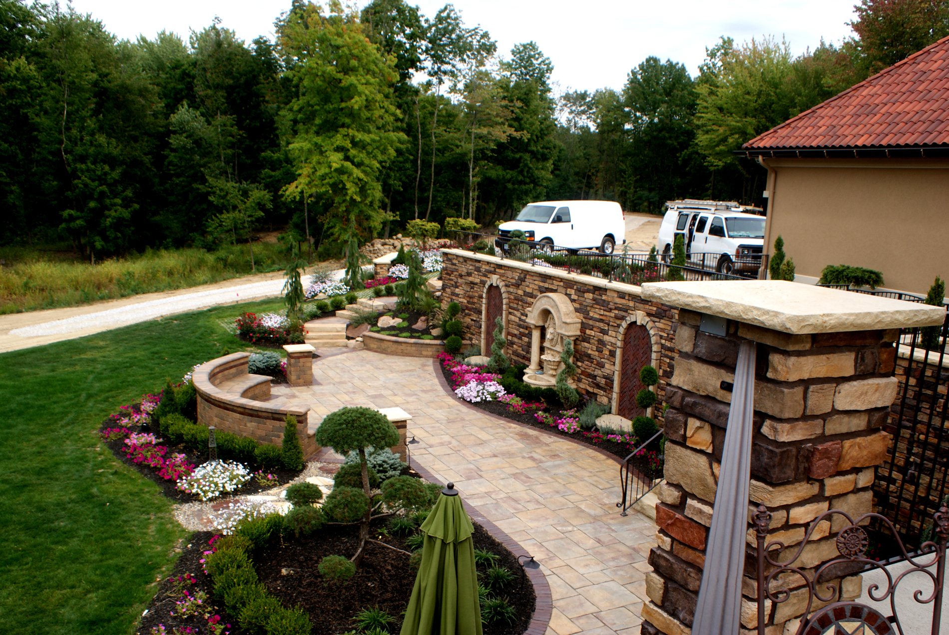 Winsome Pictures Of Landscapes For Backyards Backyard Landscaping