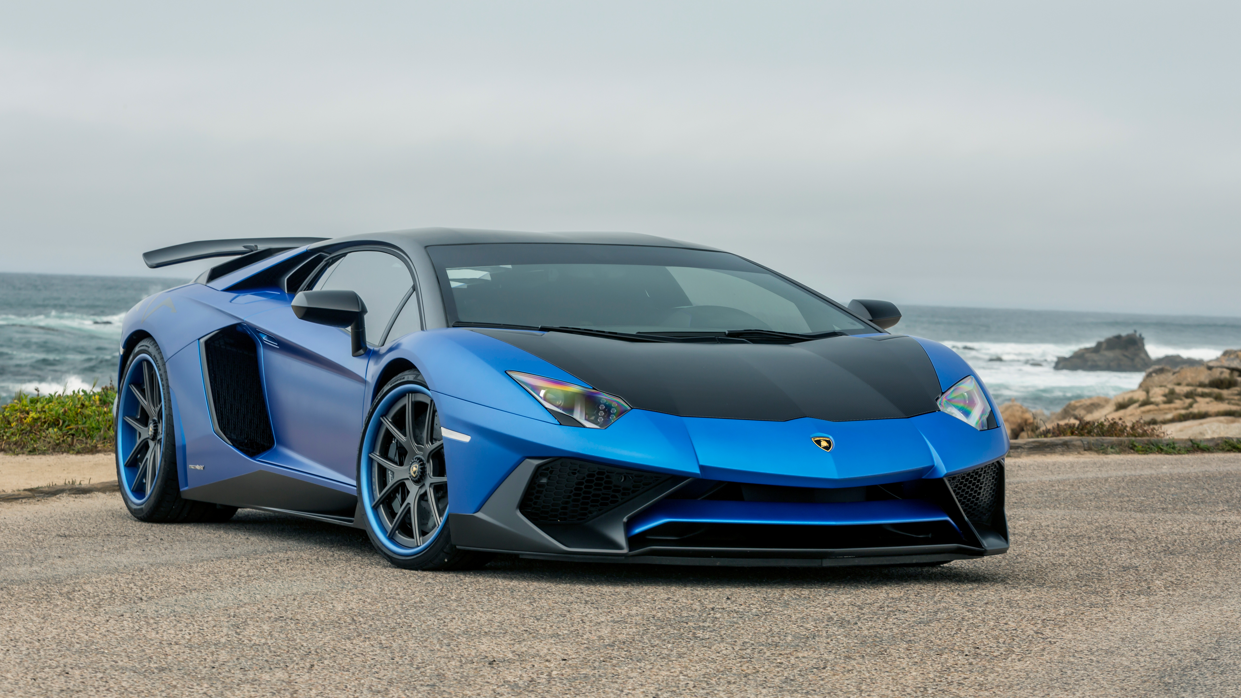 Blue Lamborghini Car Widescreen Wallpaper