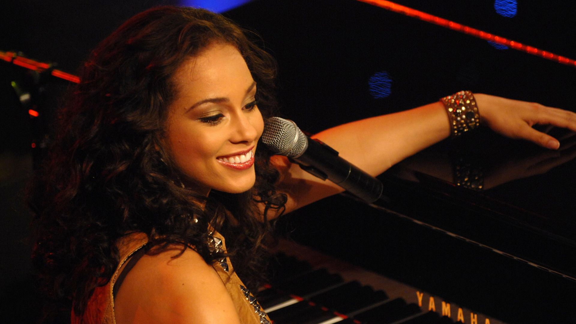 Alicia Keys Wallpapers High Quality Download Free
