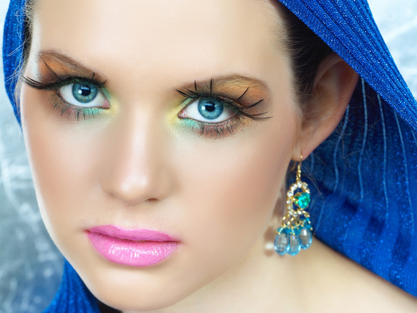 Blue Eyes Wallpaper Makeup Faces