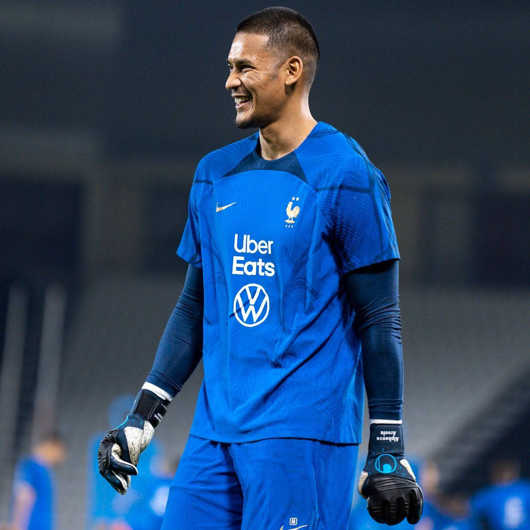 Alphonse Areola All Wallpaper