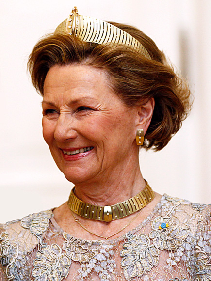 Queen Sonja Of Norway Acpanied King