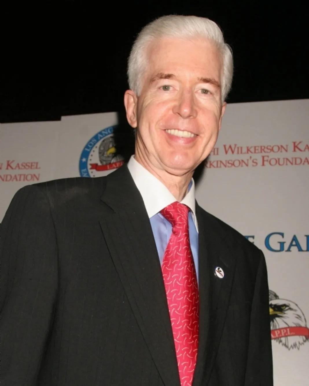Gray Davis Wallpaper