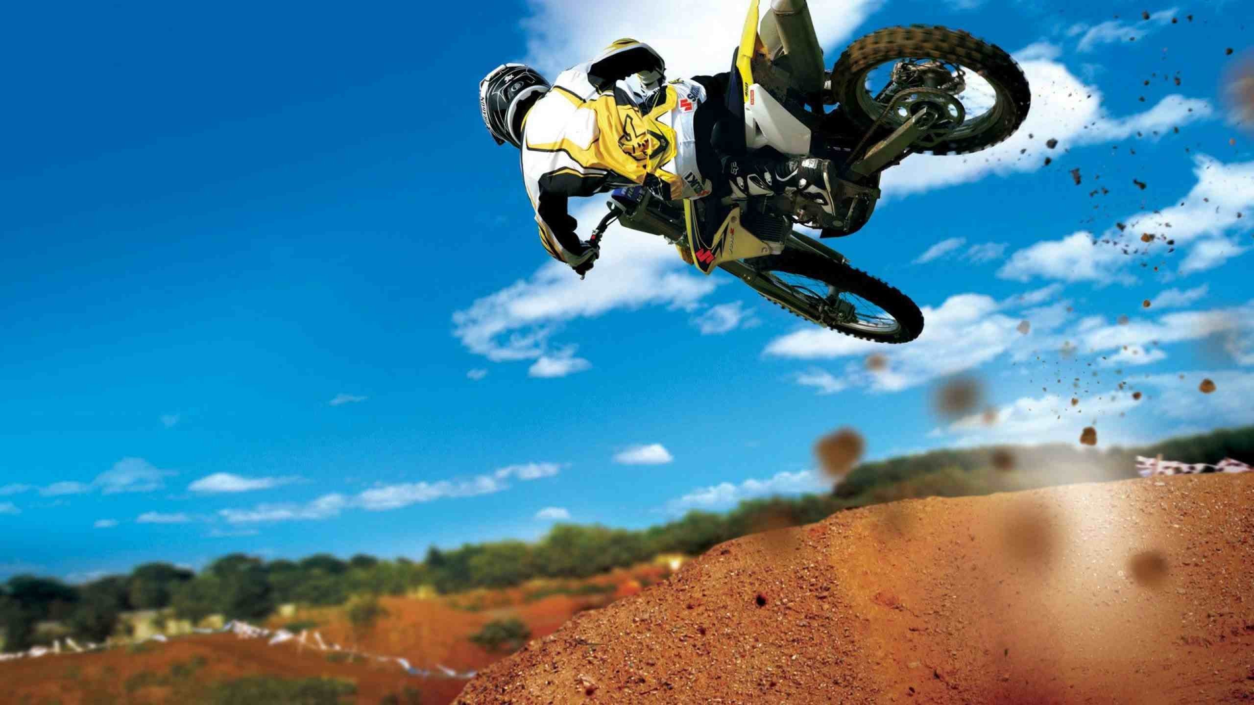 Dirt Bikes Stunts Wallpaper