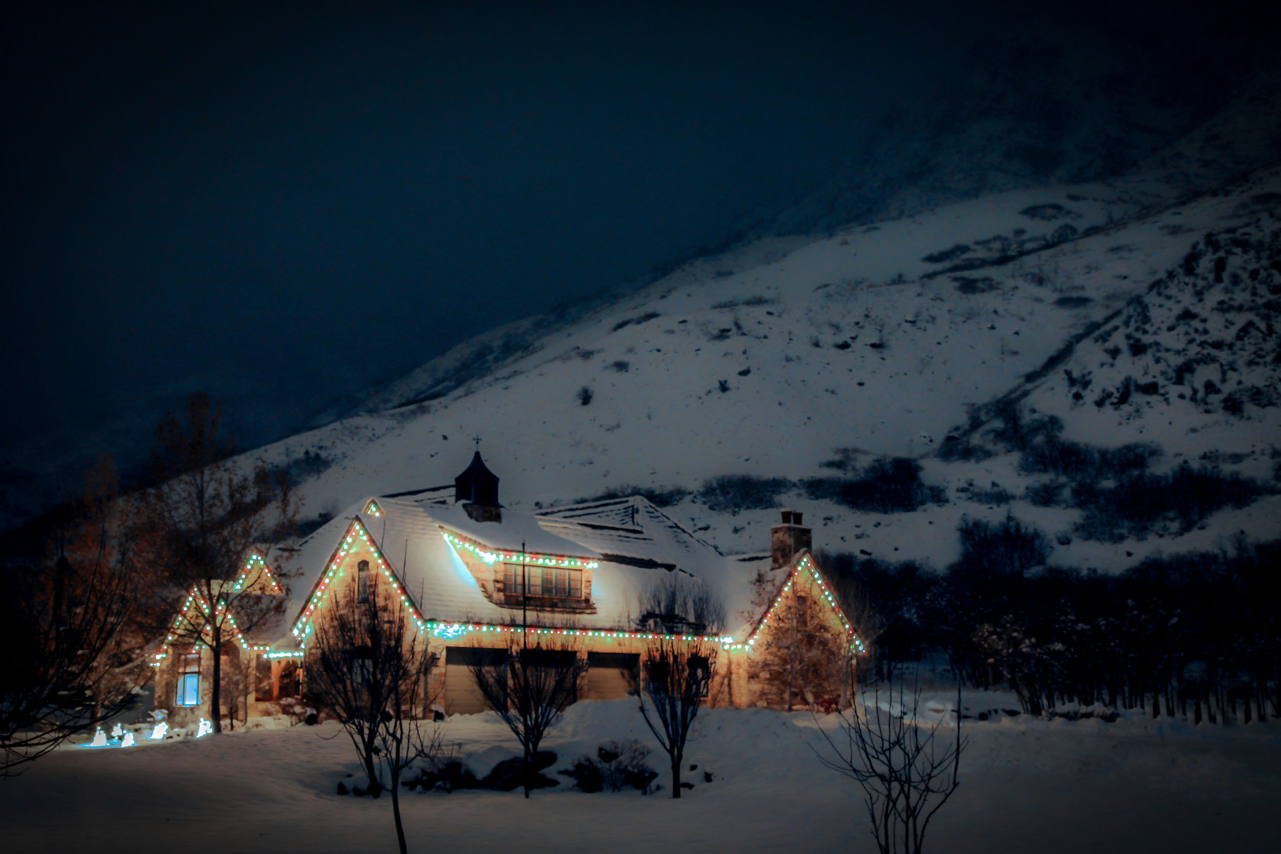 Desktop Background Christmas Lights And Mountainsides