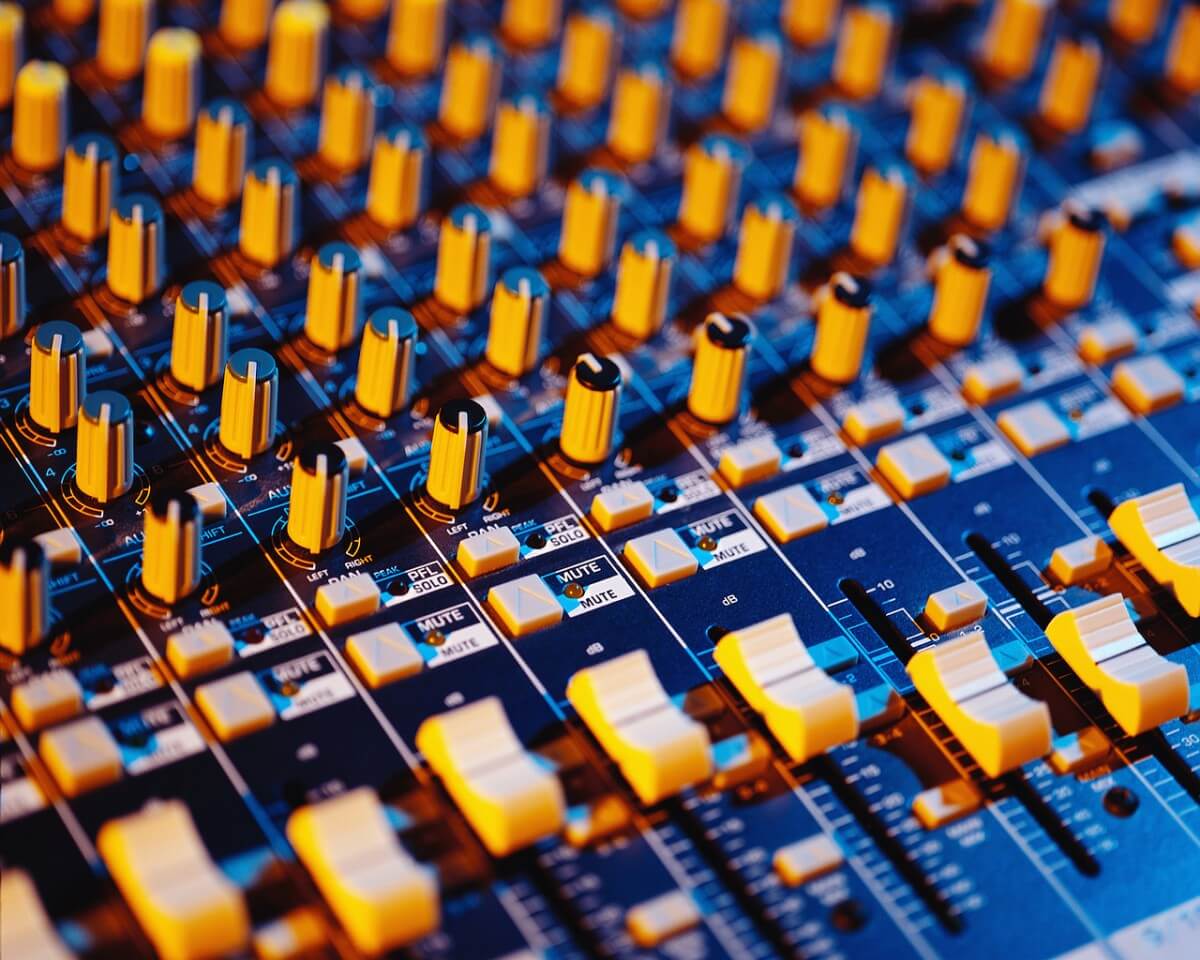 Top Things To Know Before Making An Album Video Production