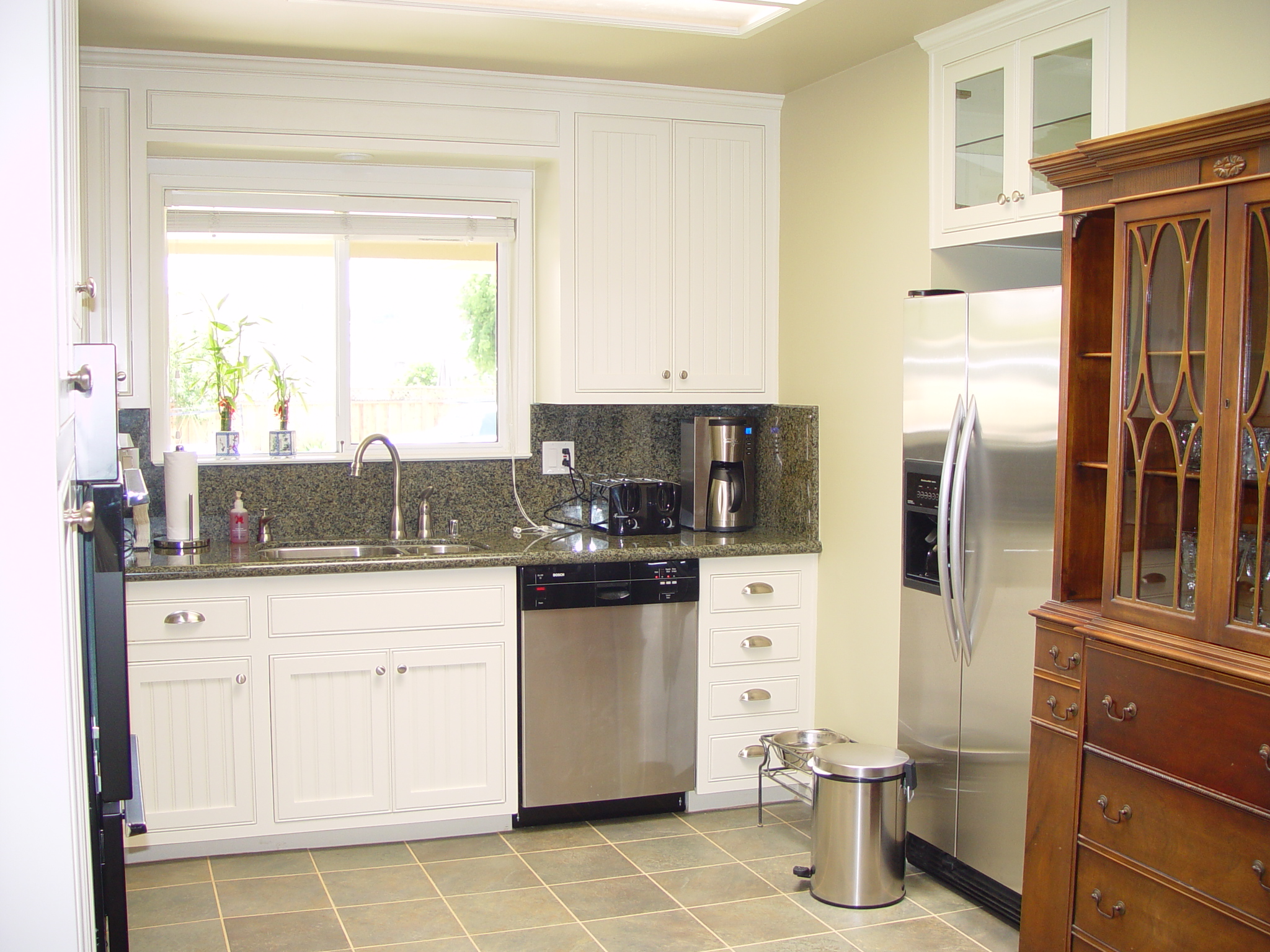 49+ Wallpaper Beadboard Around Kitchen Island on ...