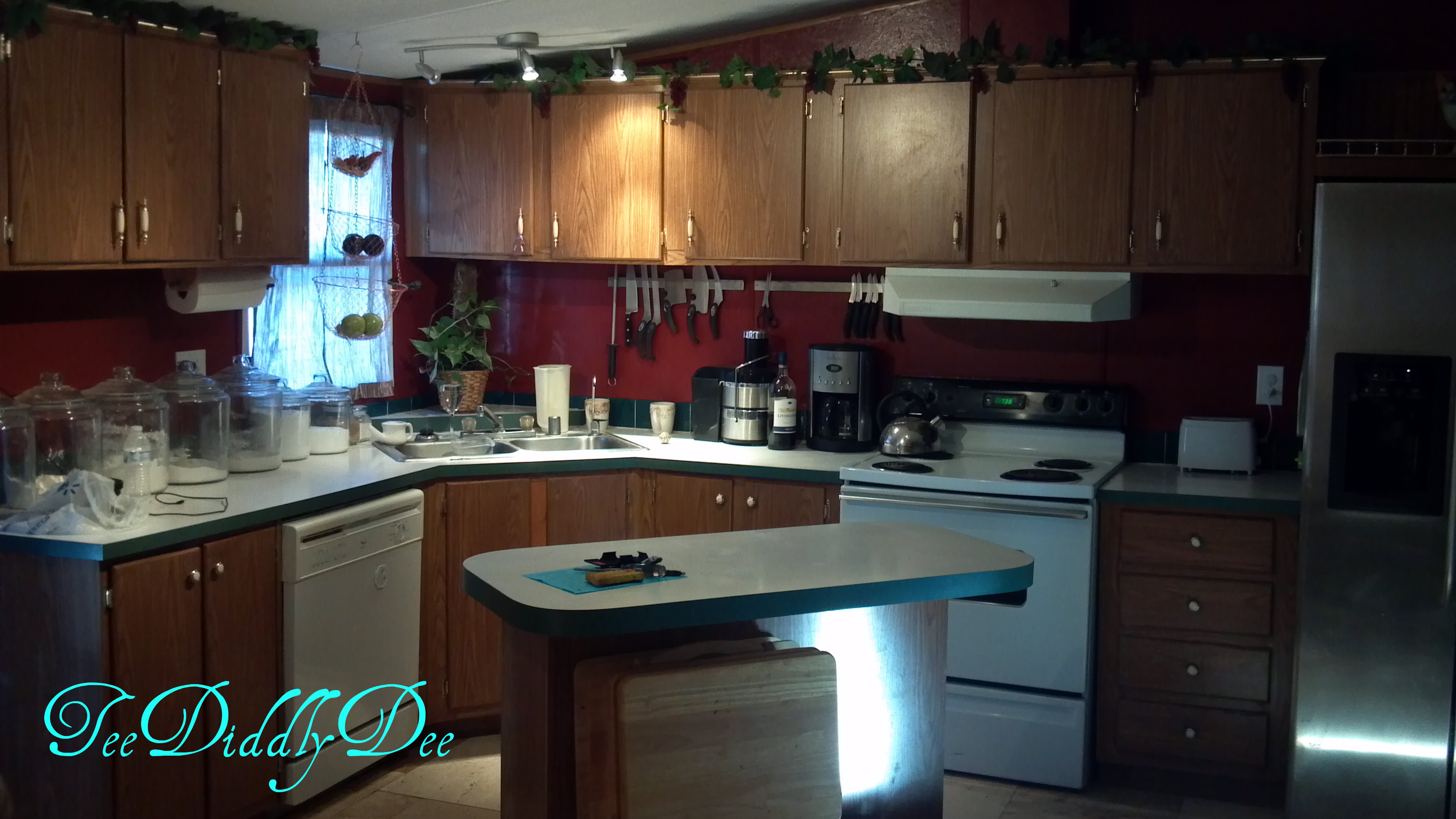 Free Download Paint Over Wallpaper 690x485 For Your Desktop Mobile free-download-paint-over-wallpaper-690x485-for-your-desktop-mobile