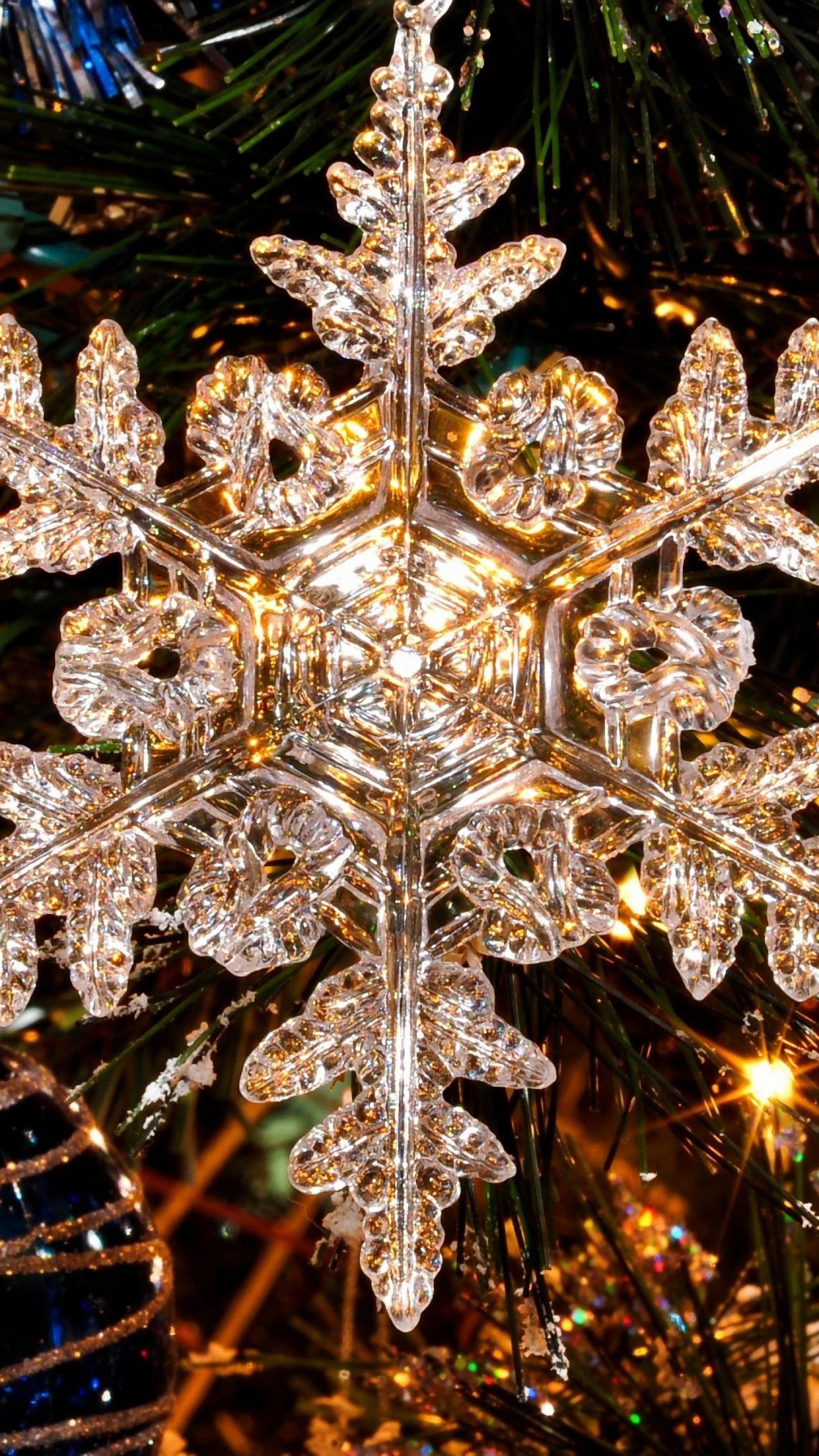 G4 HD Tree Christmas Holiday Snowflake Lg Wallpaper