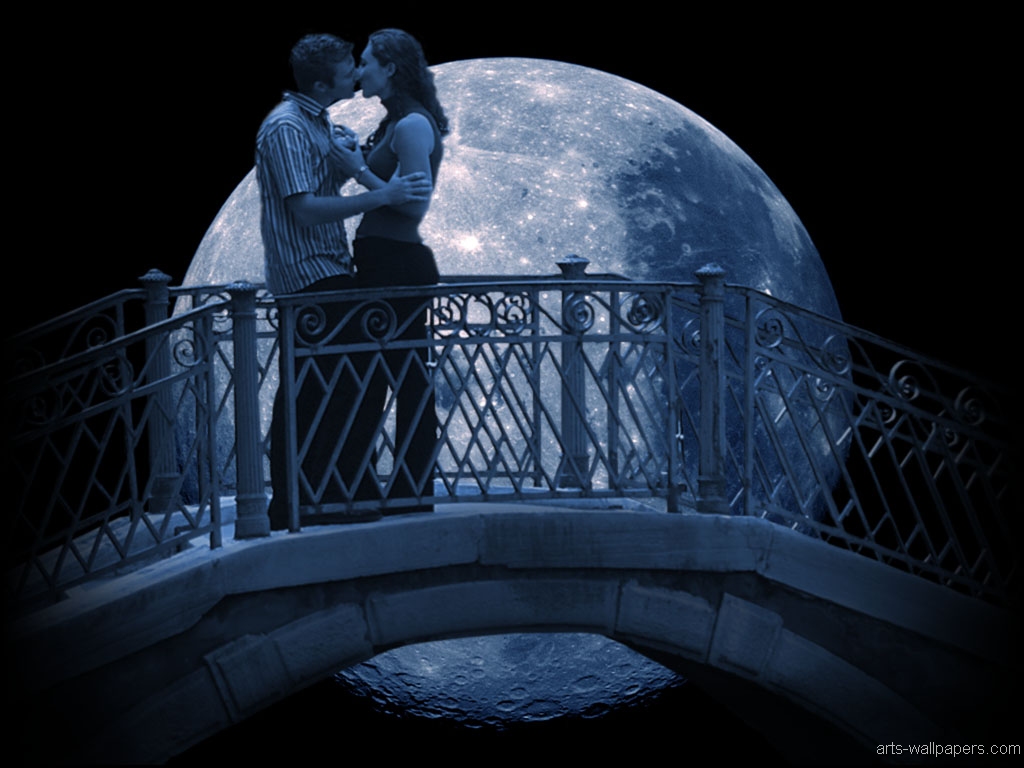 Related Romantic Night Kissing Image