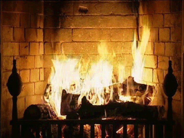 3d cozy fireplace screensaver