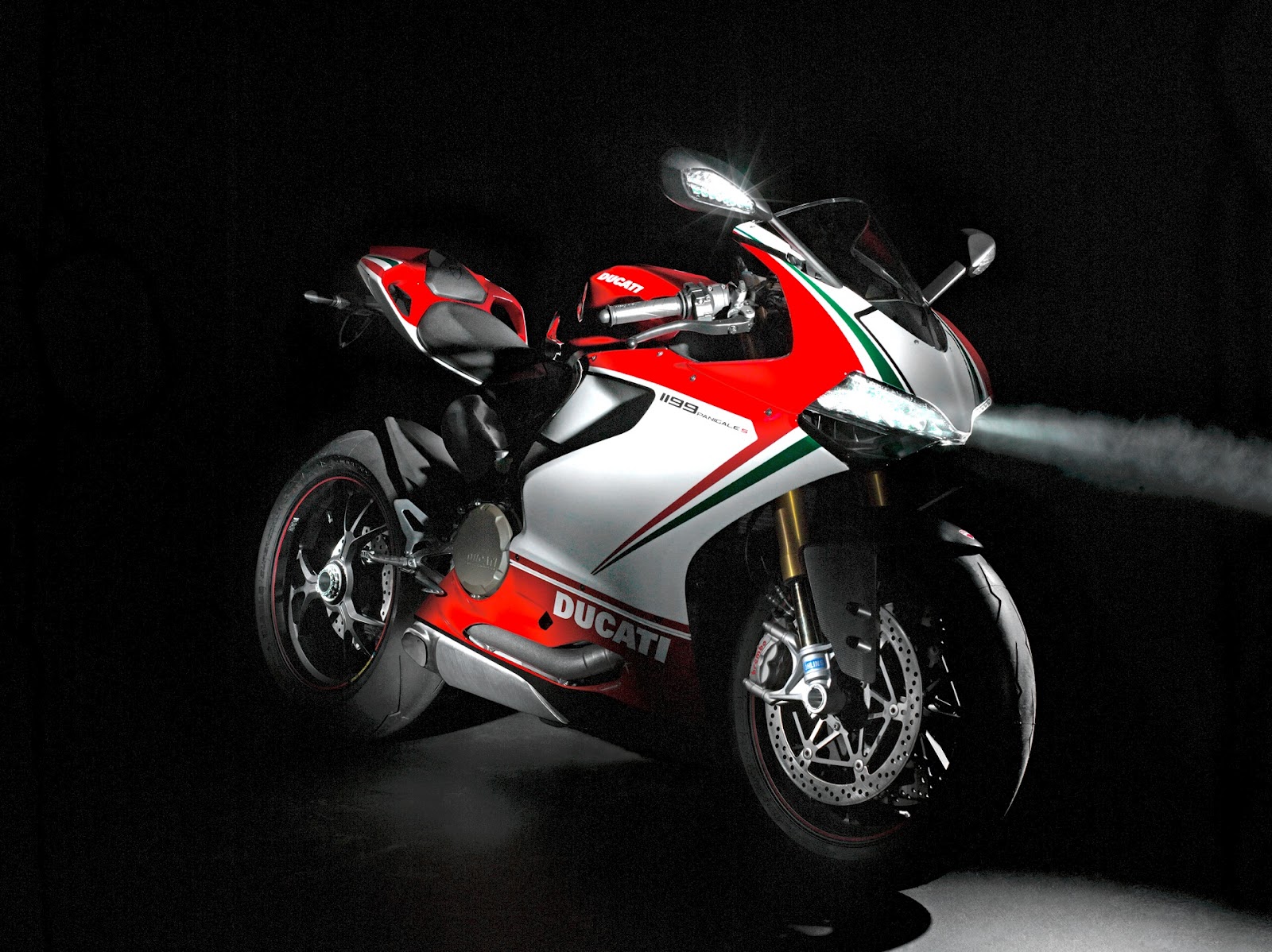 All bout Cars Ducati 1199 Panigale