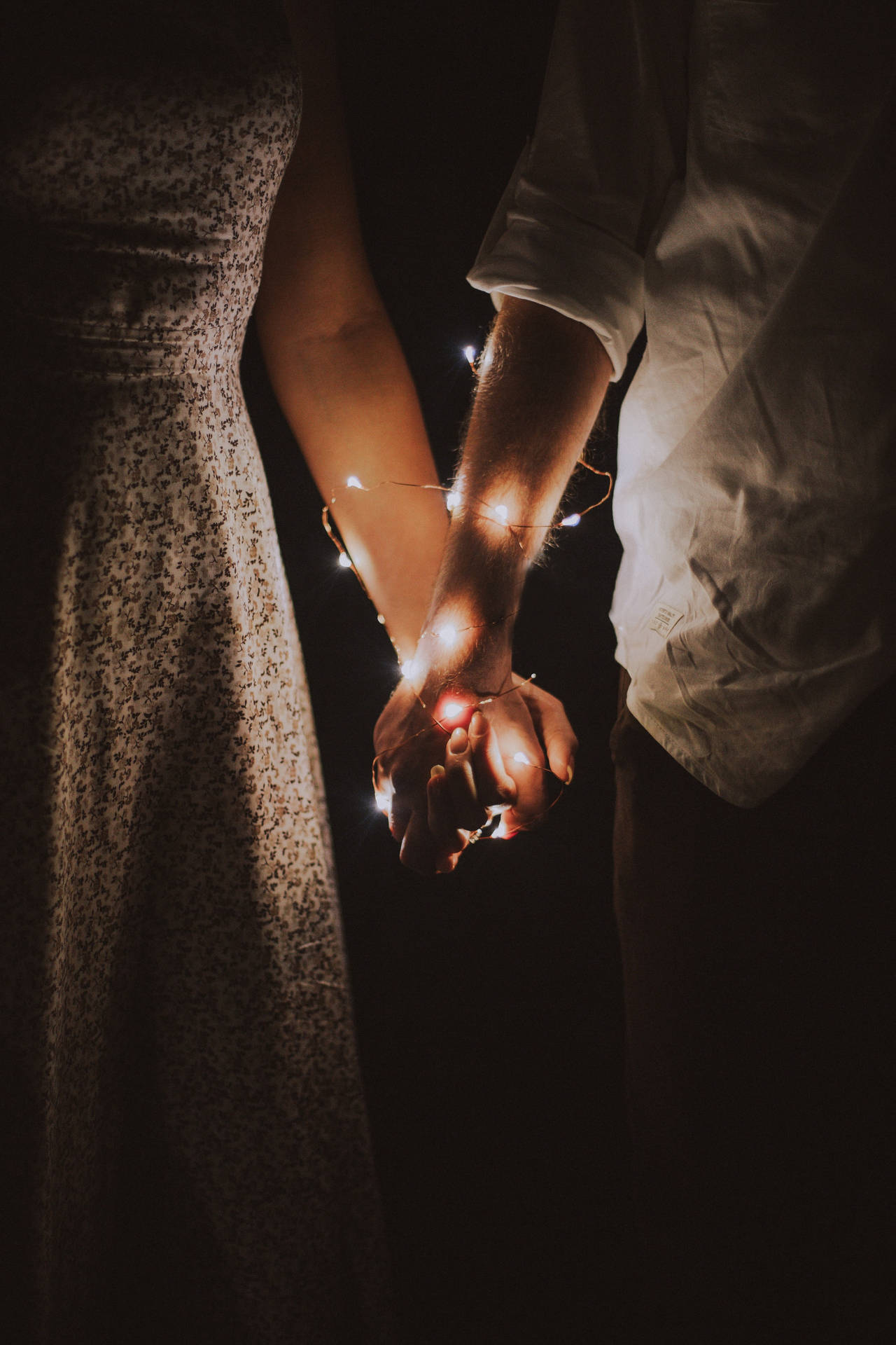Couple In Love Hand Wallpaper