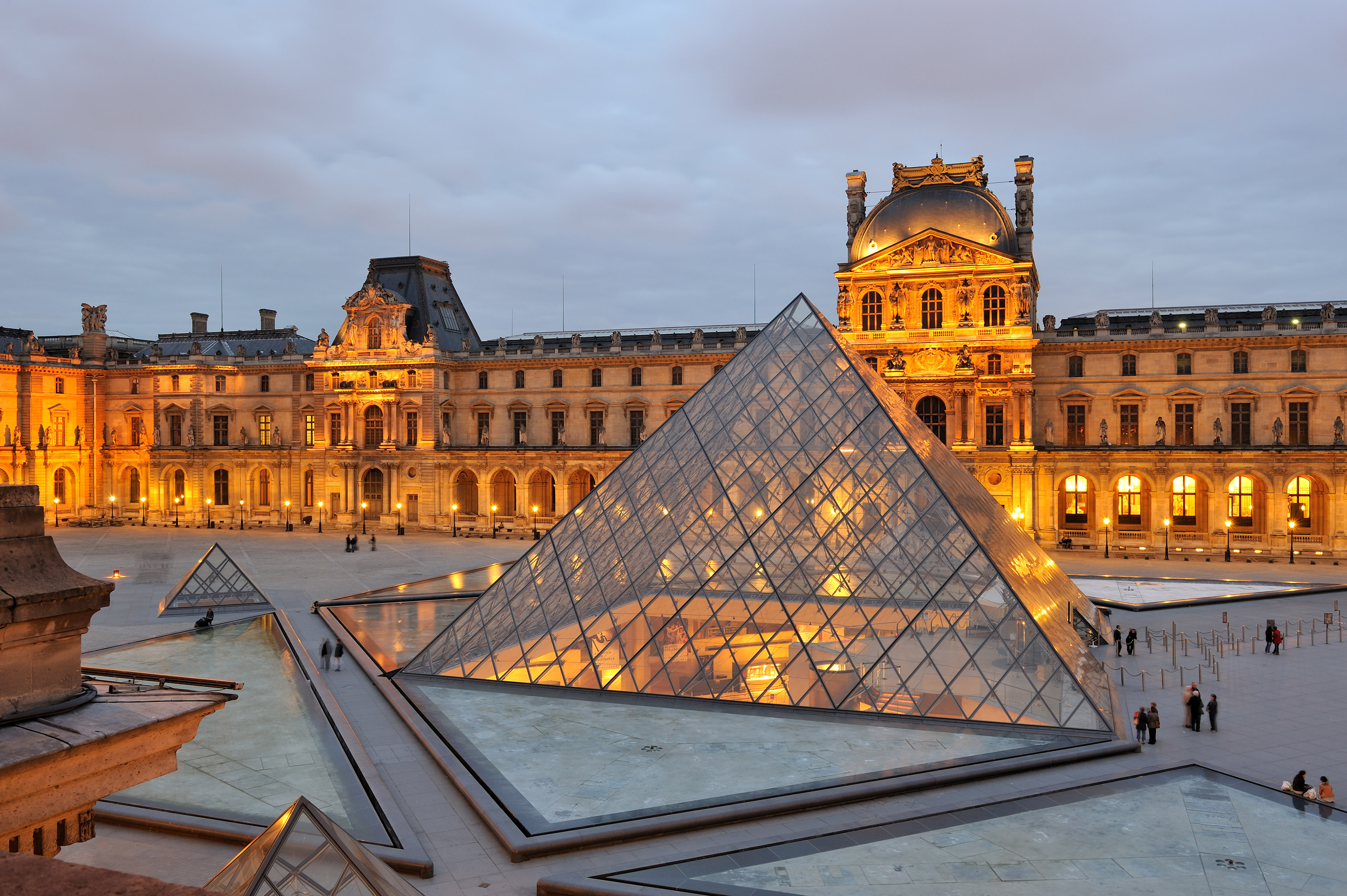 Mus E Du Louvre The Museum France World For
