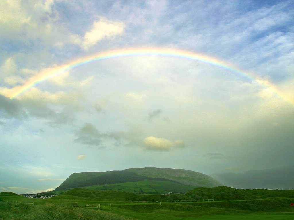 What A Beautiful Sight This Irish Countryside Desktop Wallpaper Will