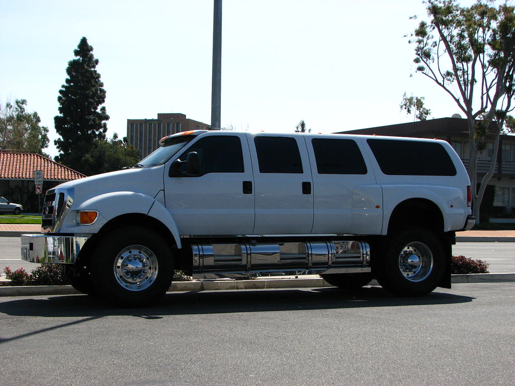 Ford F650 Truck The Ultimate Suv I Couldn T Believe H