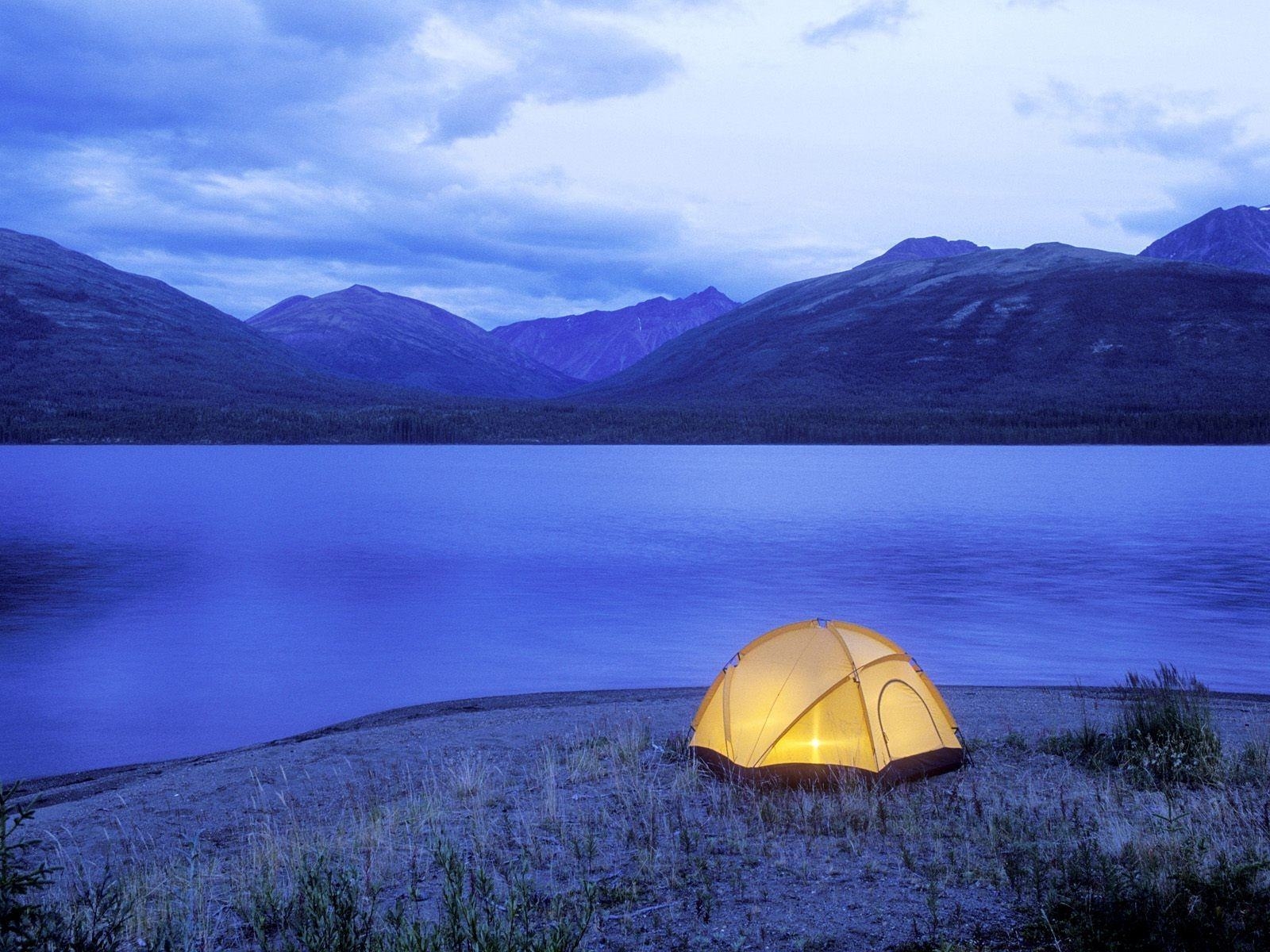 Wallpaper Background Lakeside Camping