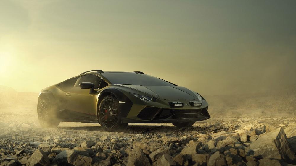 Lamborghini Finally Unveils Production Version Of Hurac N Sterrato