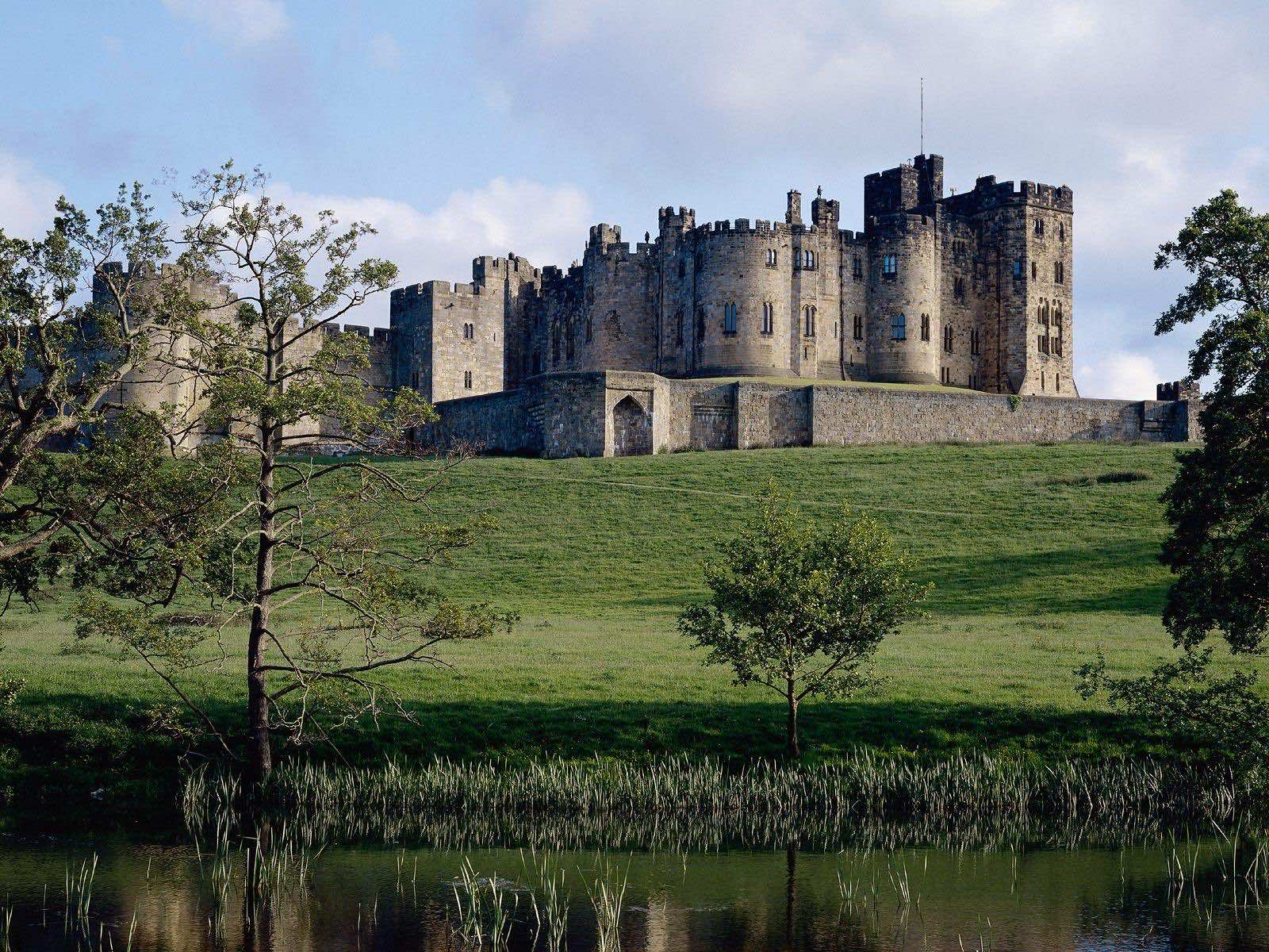 HD Castle Wallpaper