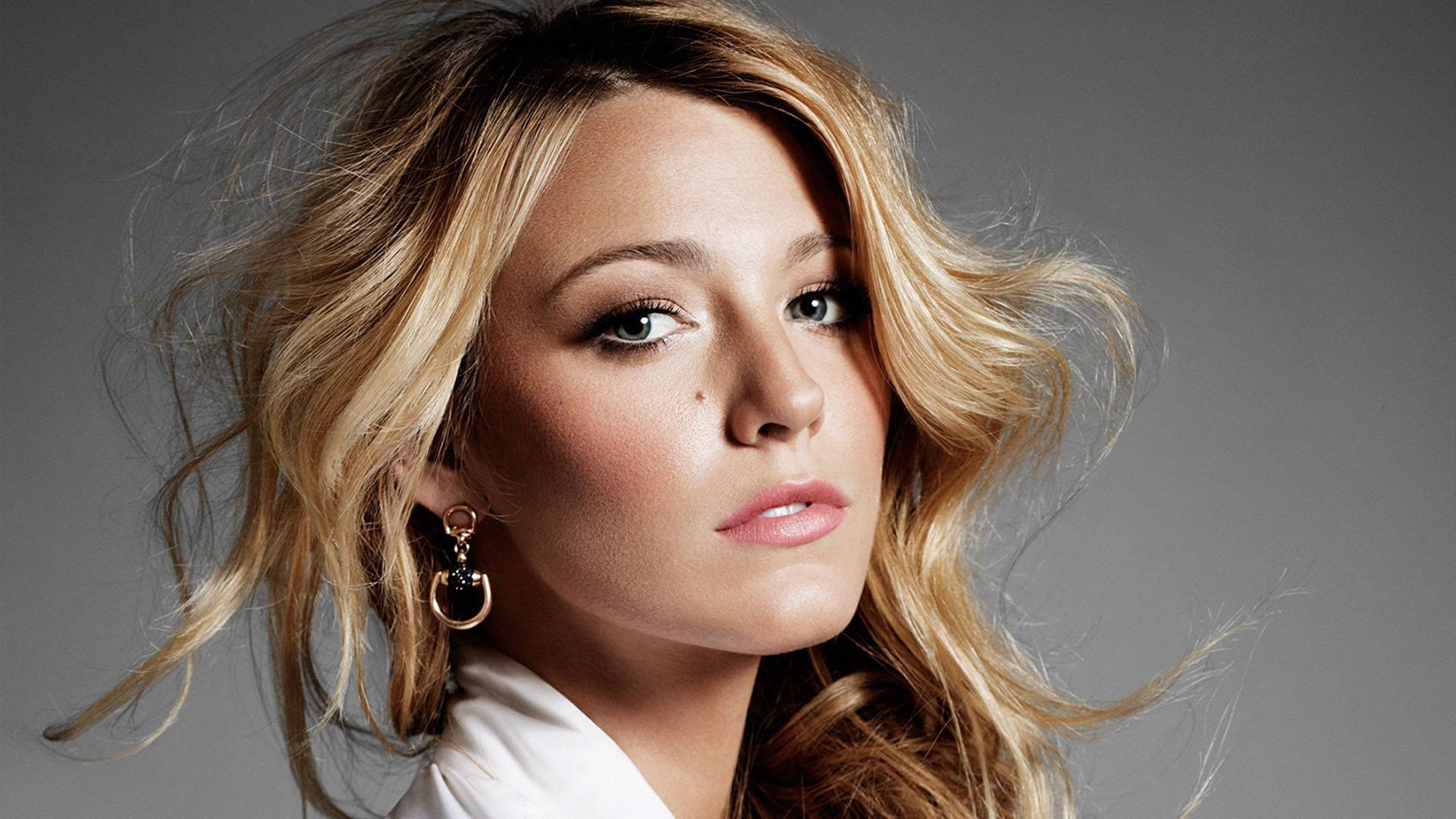 Blake Lively Beautiful Actress HD Wallpaper
