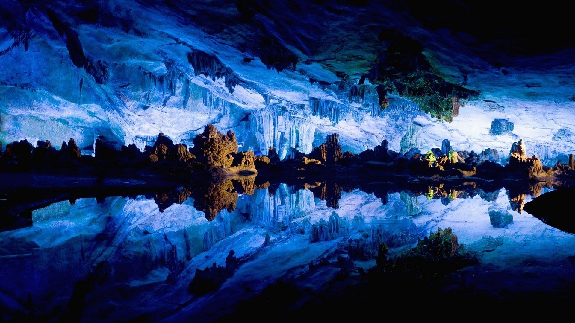 Cool Caves Wallpaper Top Background