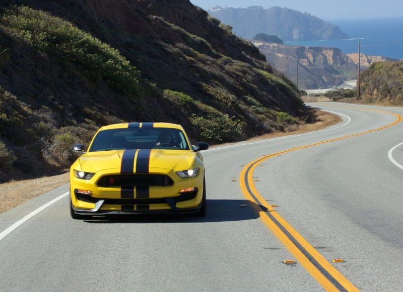 Ford Unveiled The Mustang Shelby Gt350r Car India World S Best