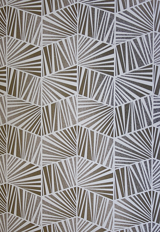  reflective Art Deco style wallpaper with a geometric pattern in ivory