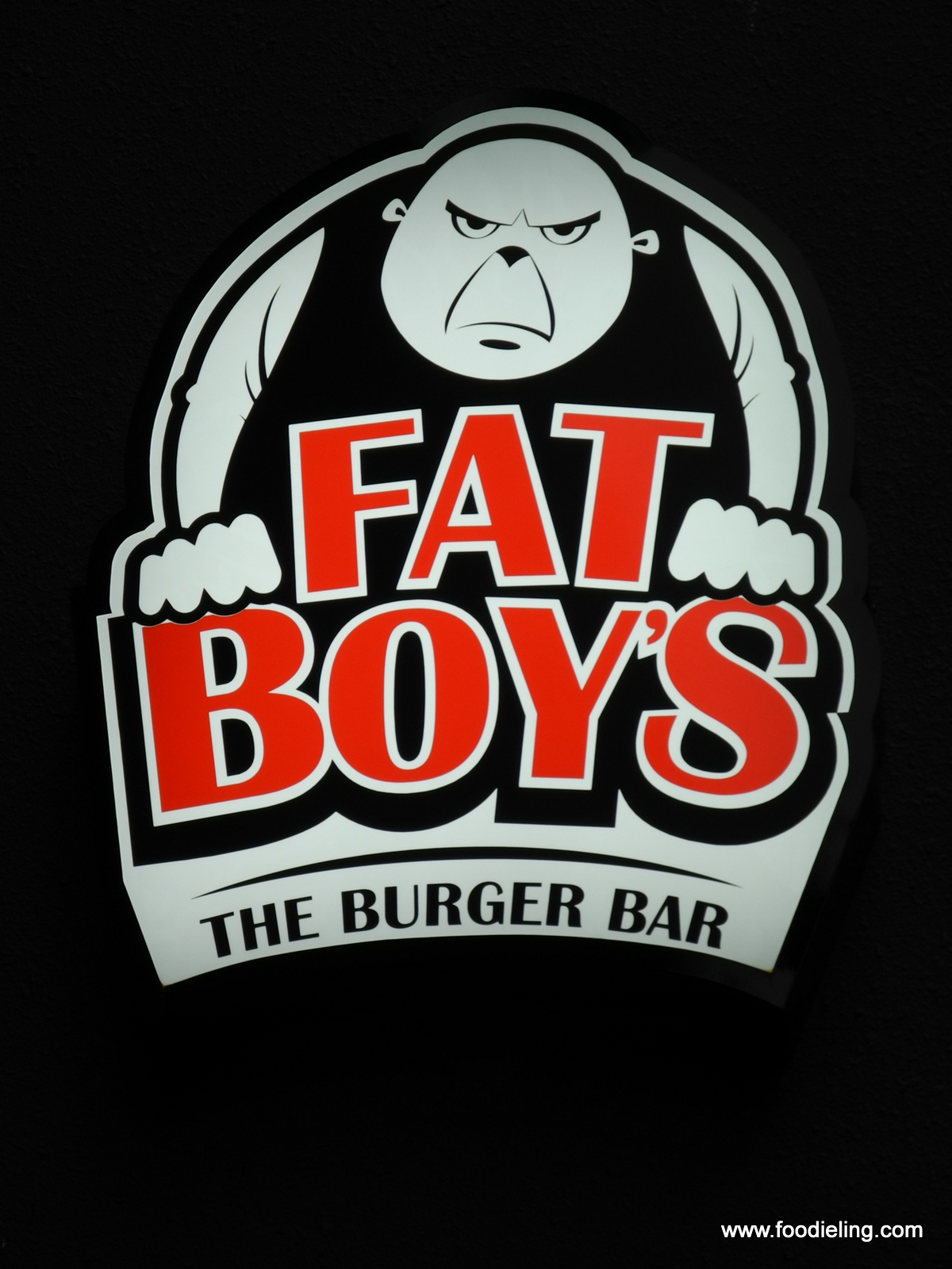 Bad Boy Mma Logo Wallpaper Fat Burger Serves Burgers